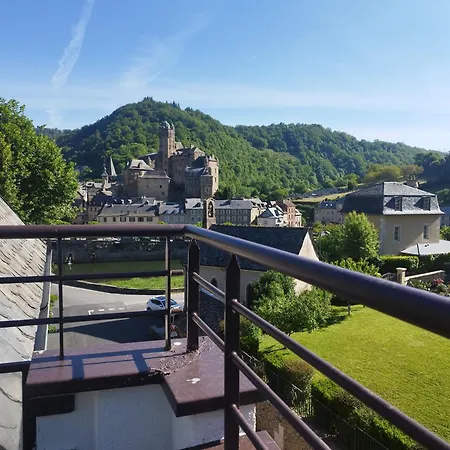 Lou Castelou Pont D'estaing Vendégház Sebrazac