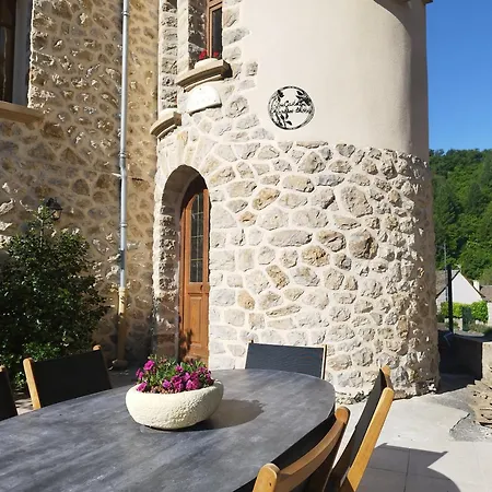 Lou Castelou Pont D'estaing Affittacamere 3*