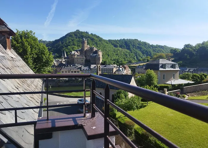 Lou Castelou בית הארחה Sebrazac